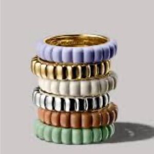 Mejuri Charlotte Slim Enamel Ring- Size 7 in cappuccino enamel